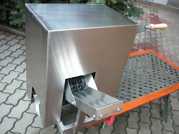 Meggymagozó gép - max.: 70kg/h